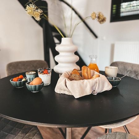 Het Amsterdamse Raadhuisje Villa Landsmeer Luaran gambar