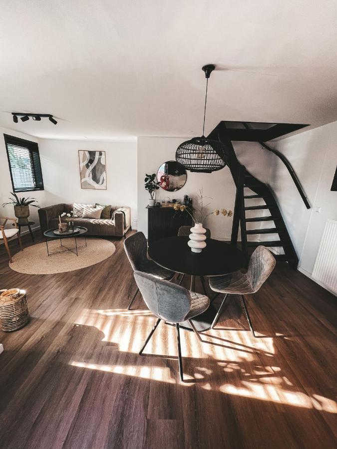 Het Amsterdamse Raadhuisje Villa Landsmeer Luaran gambar